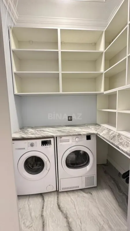 Satılır 2 otaqlı mənzil 78 m²