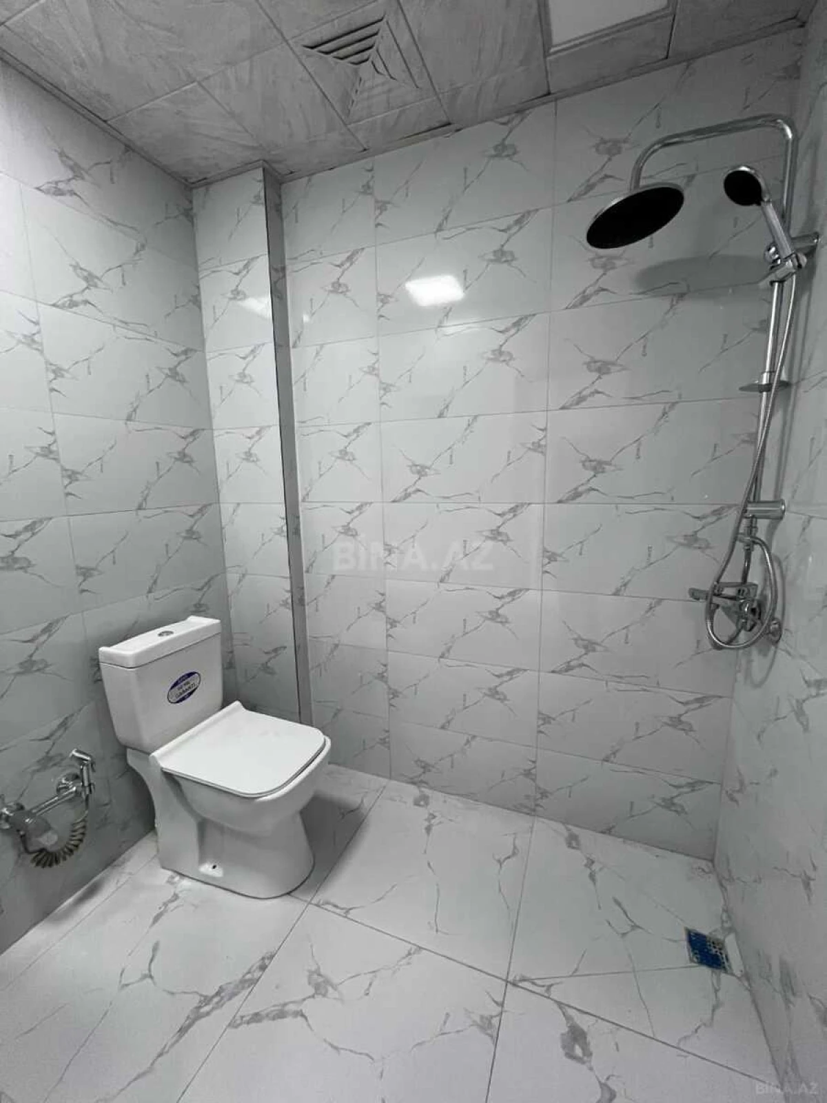 Kirayə verilir 2 otaqlı mənzil 60 m²