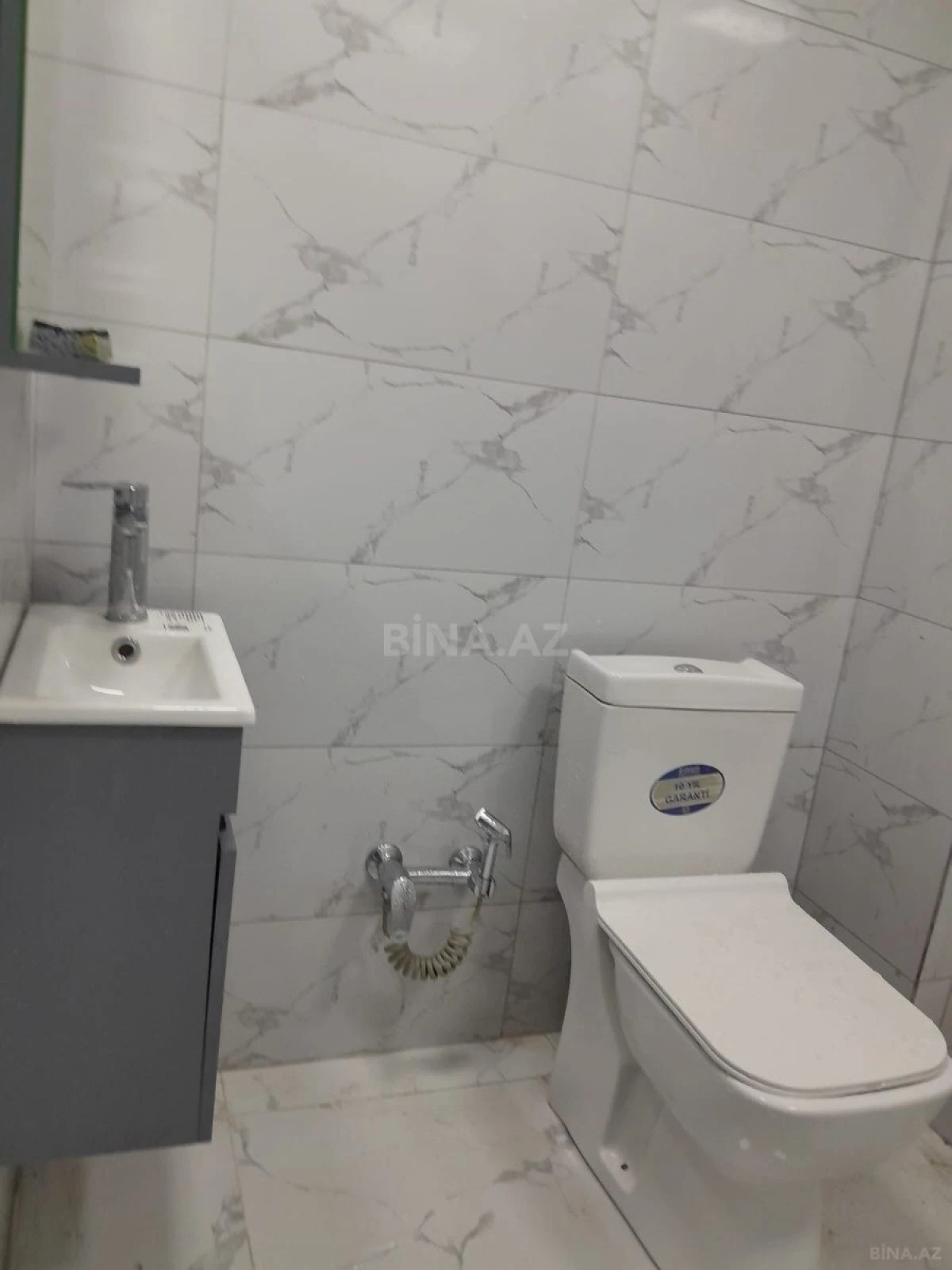 Kirayə verilir 2 otaqlı mənzil 60 m²