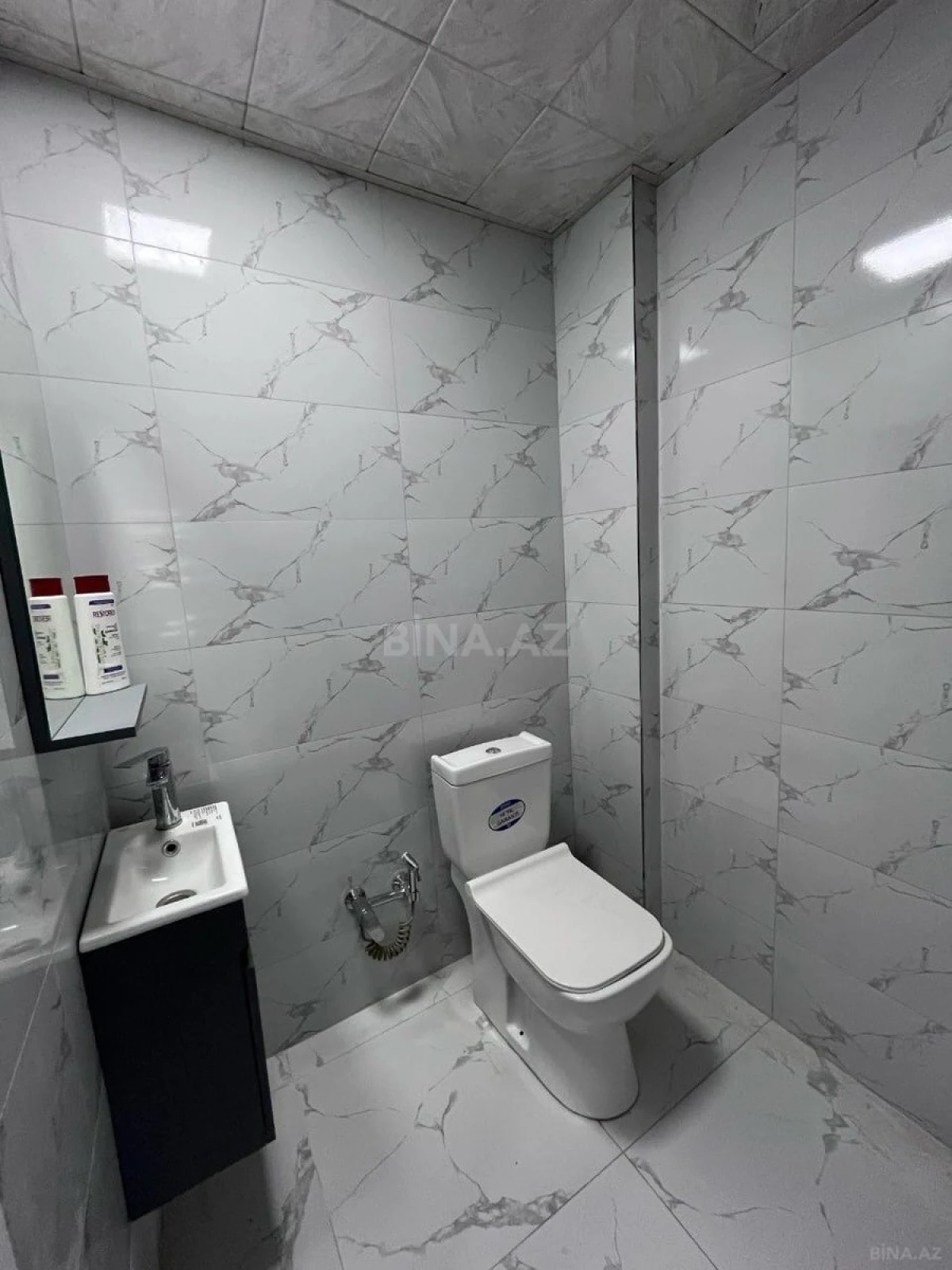 Kirayə verilir 2 otaqlı mənzil 60 m²