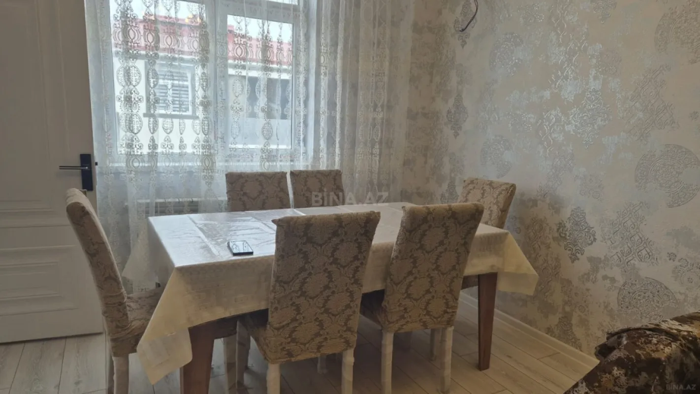 Kirayə verilir 2 otaqlı mənzil 60 m²