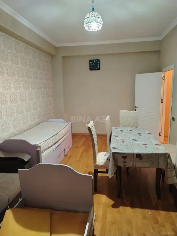 Kirayə verilir 2 otaqlı mənzil 65 m²