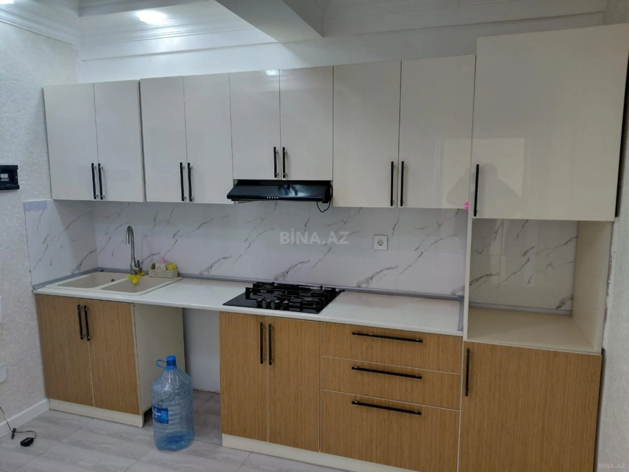 Kirayə verilir 2 otaqlı mənzil 53 m²