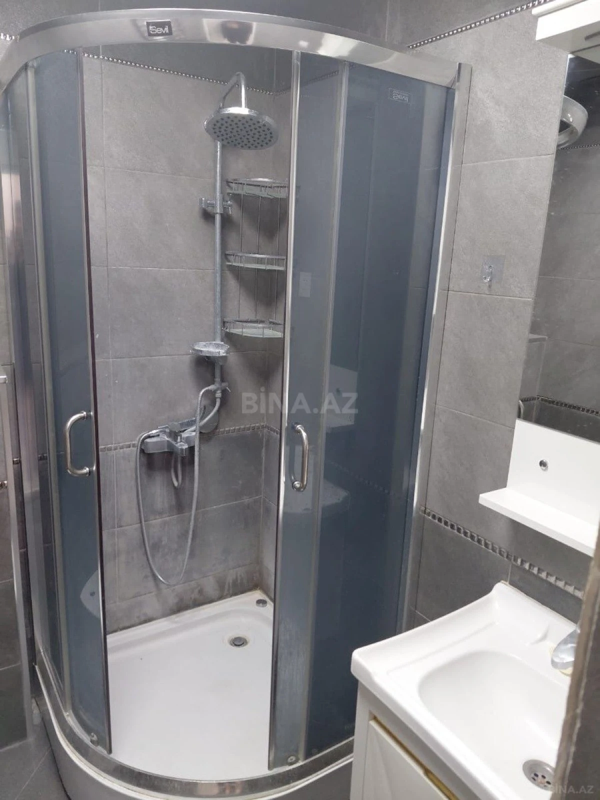 Kirayə verilir 2 otaqlı mənzil 53 m²