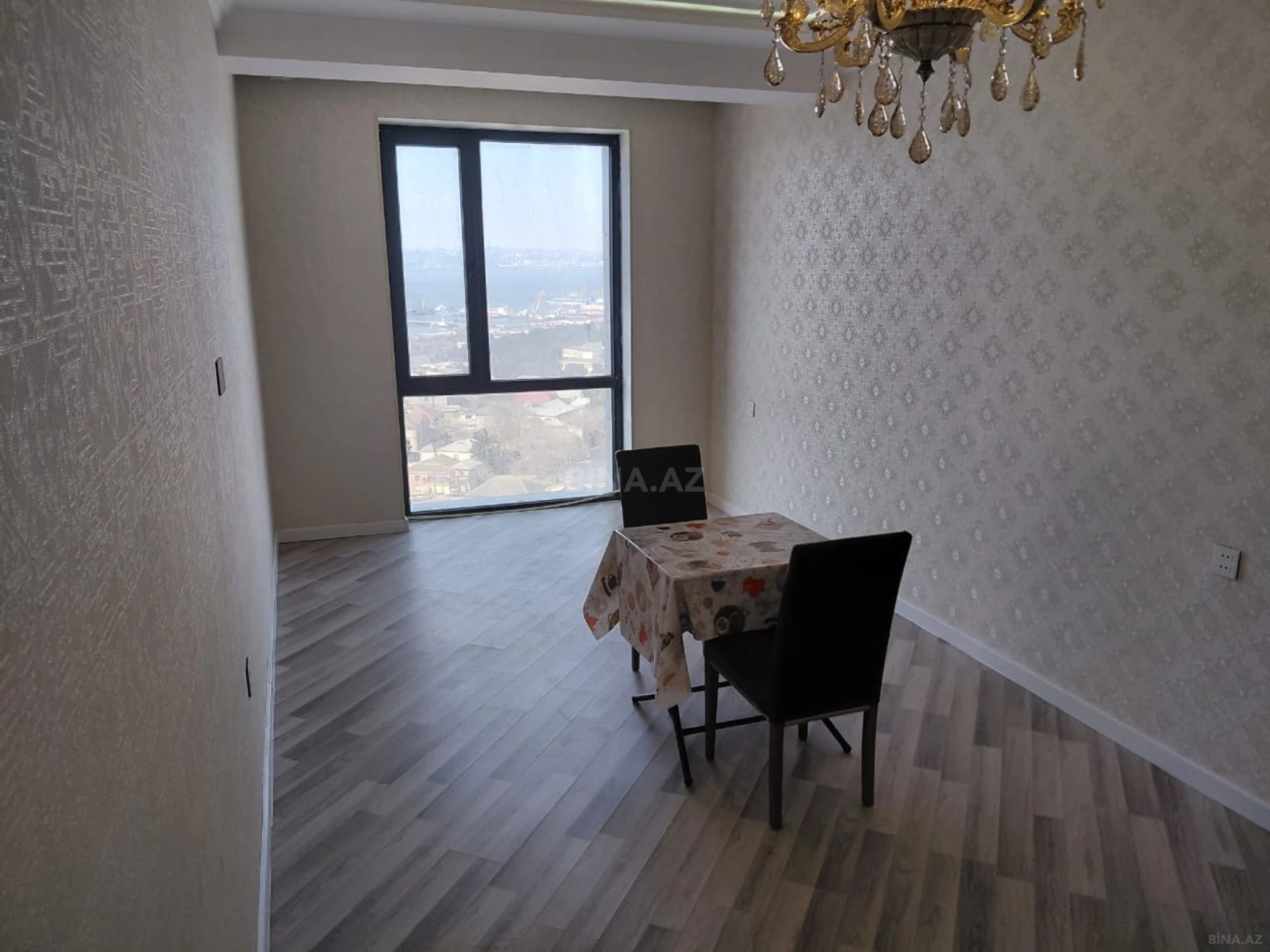 Kirayə verilir 2 otaqlı mənzil 53 m²