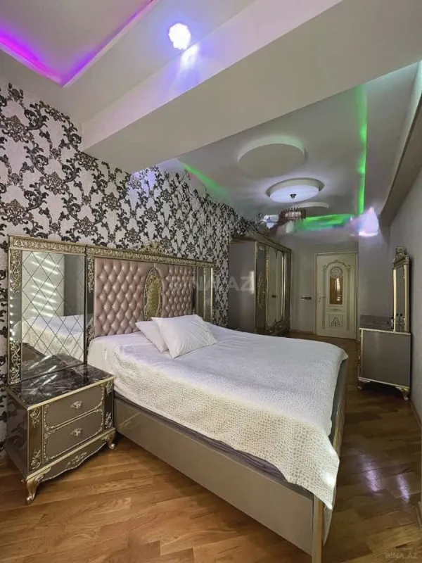 Kirayə verilir 3 otaqlı mənzil 130 m²