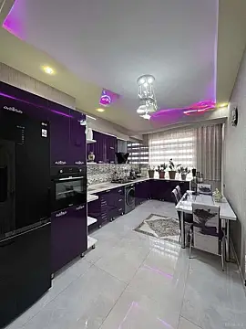Kirayə verilir 3 otaqlı mənzil 130 m²
