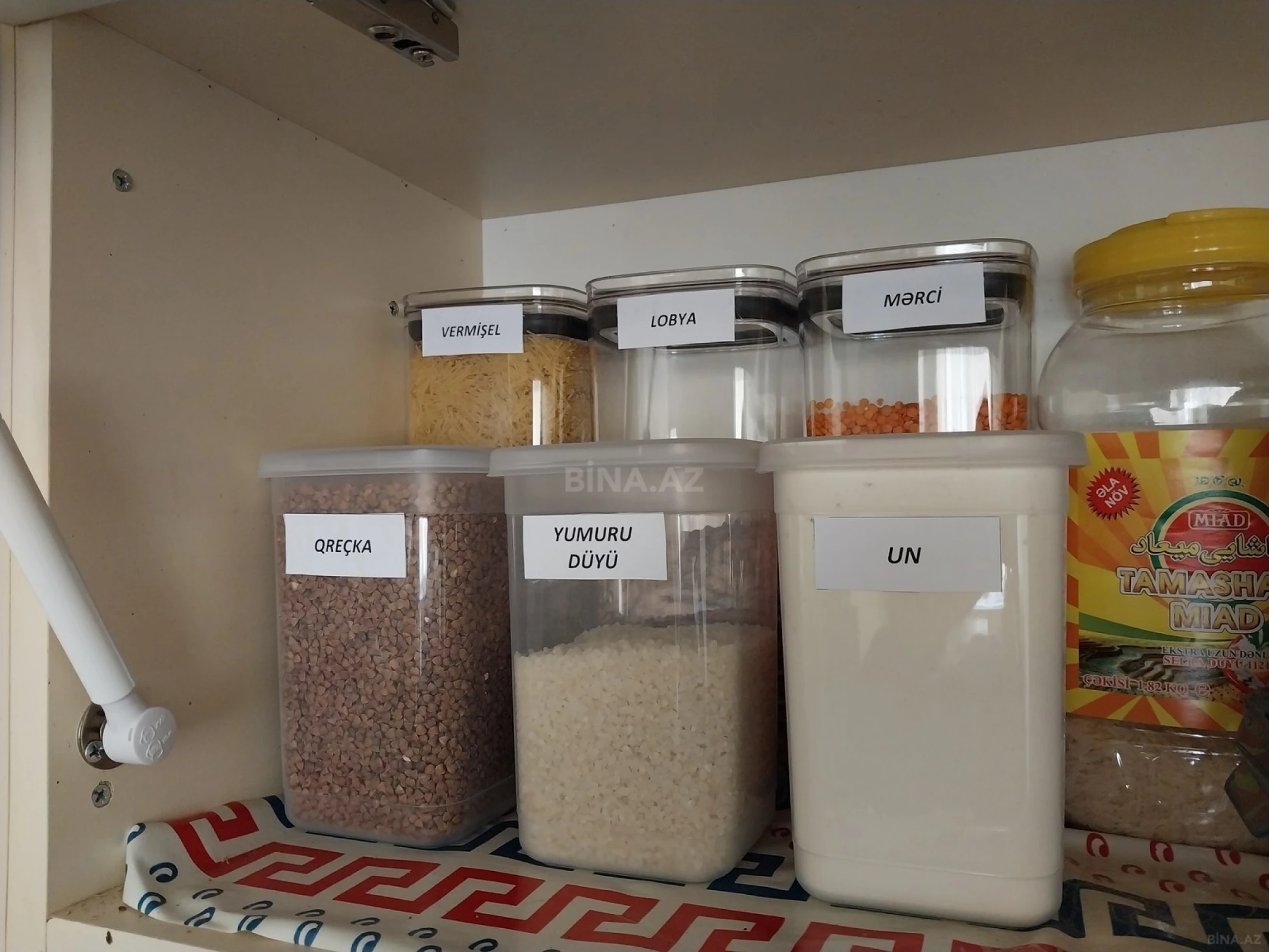 Kirayə verilir 2 otaqlı mənzil 90 m²