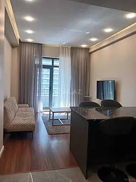 Kirayə verilir 2 otaqlı mənzil 65 m²