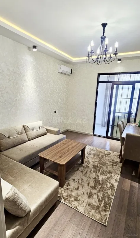 Kirayə verilir 2 otaqlı mənzil 75 m²