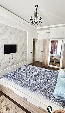 Kirayə verilir 2 otaqlı mənzil 75 m²