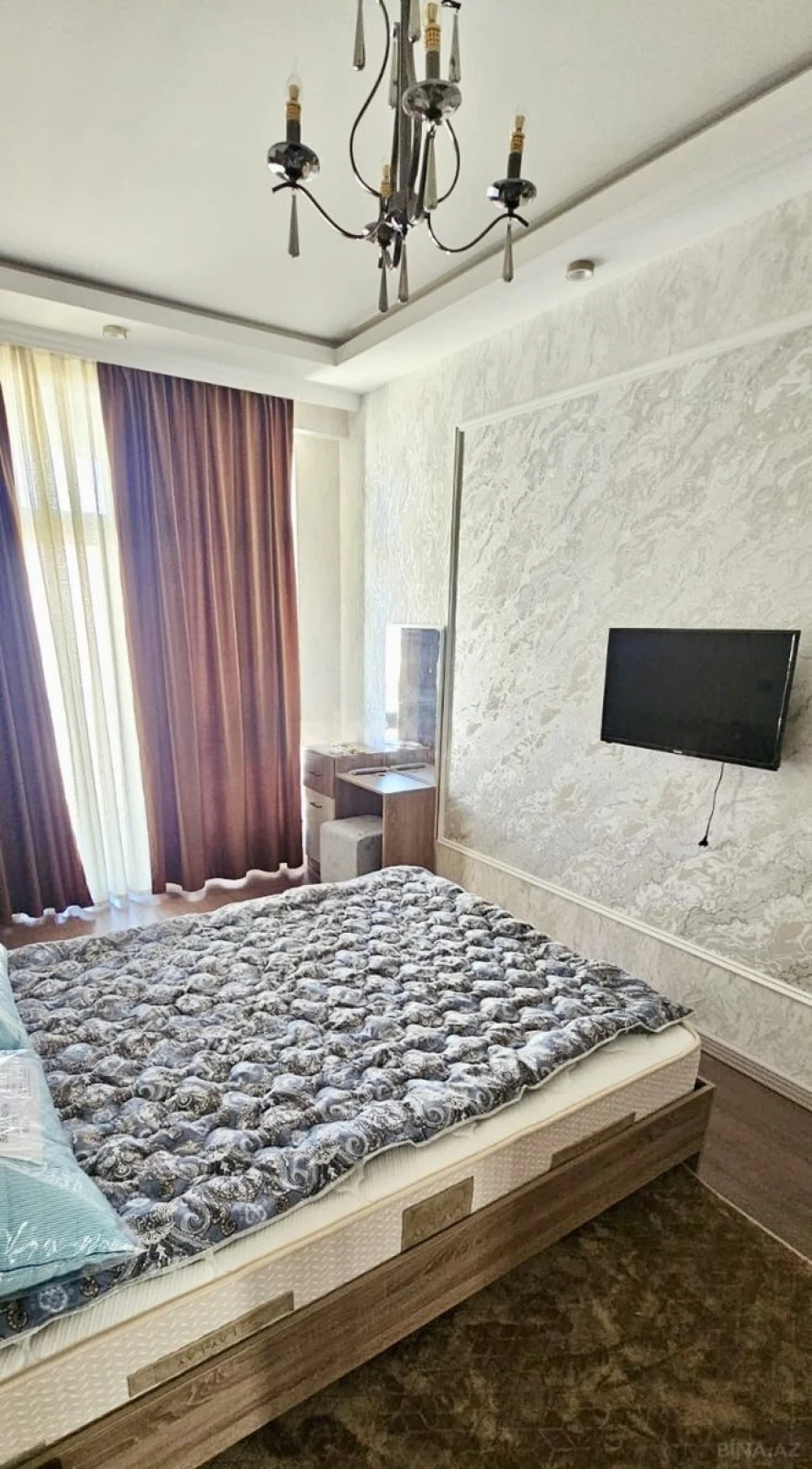 Kirayə verilir 2 otaqlı mənzil 75 m²