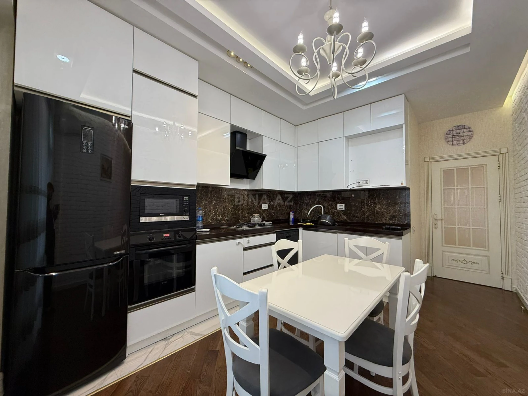 Satılır 3 otaqlı mənzil 100 m²