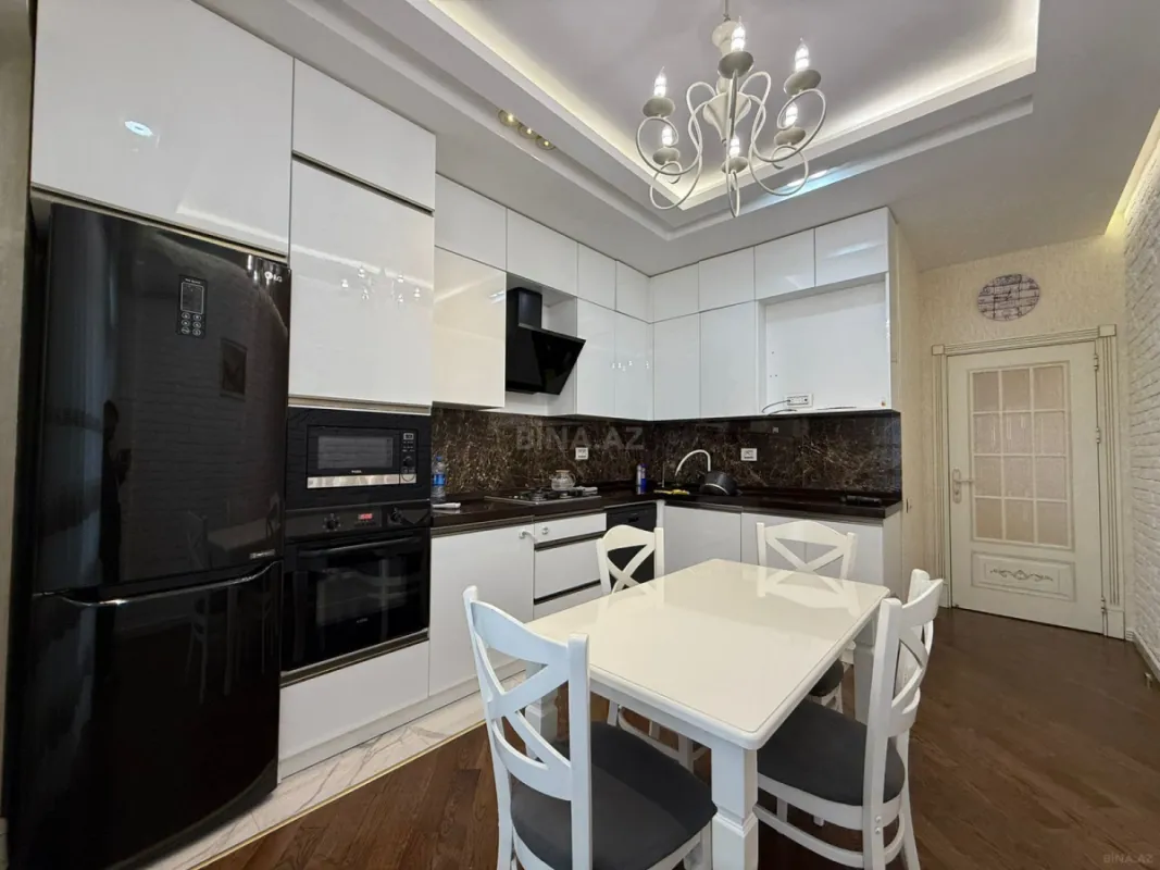 Satılır 3 otaqlı mənzil 100 m²