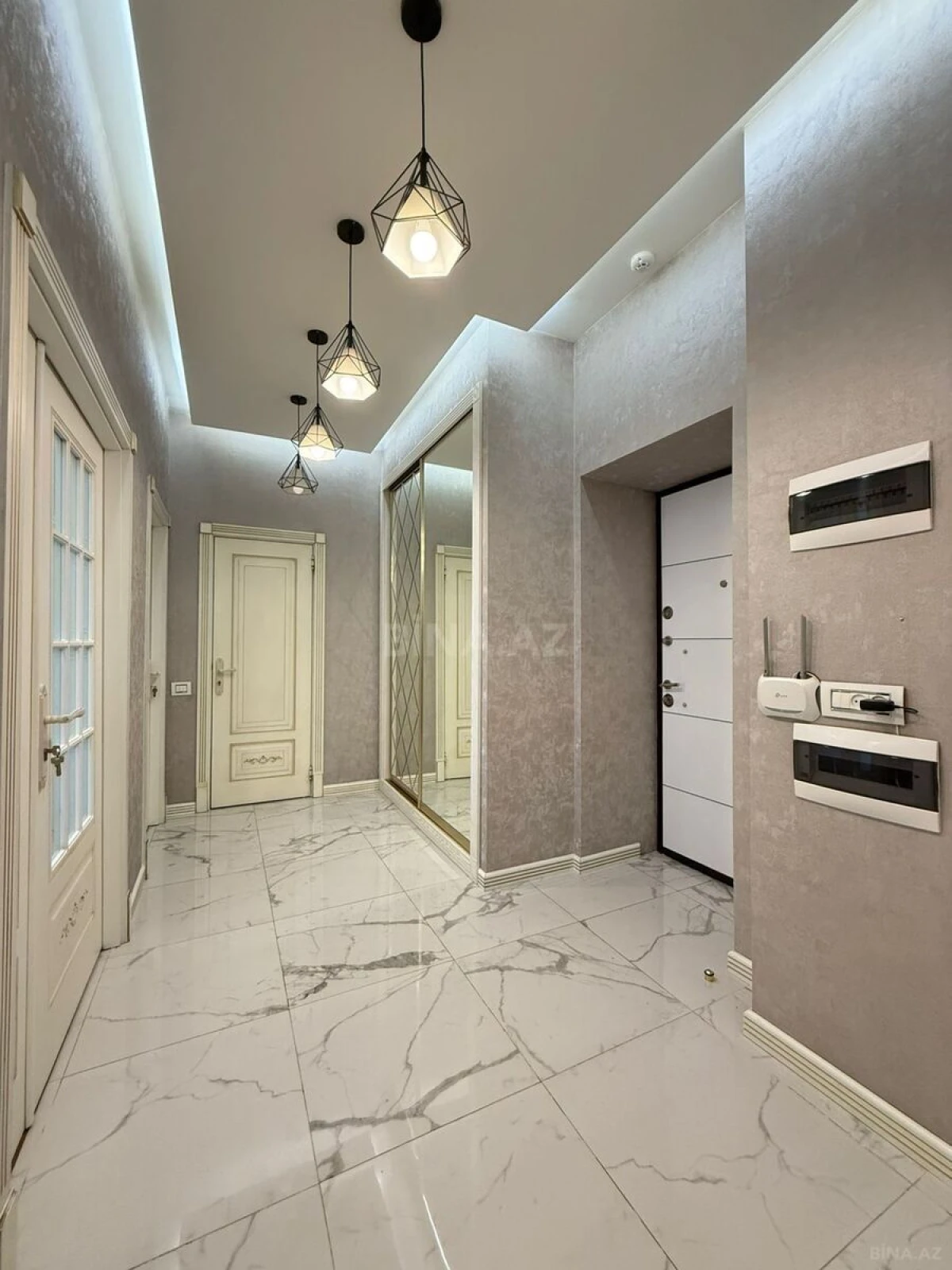 Satılır 3 otaqlı mənzil 100 m²