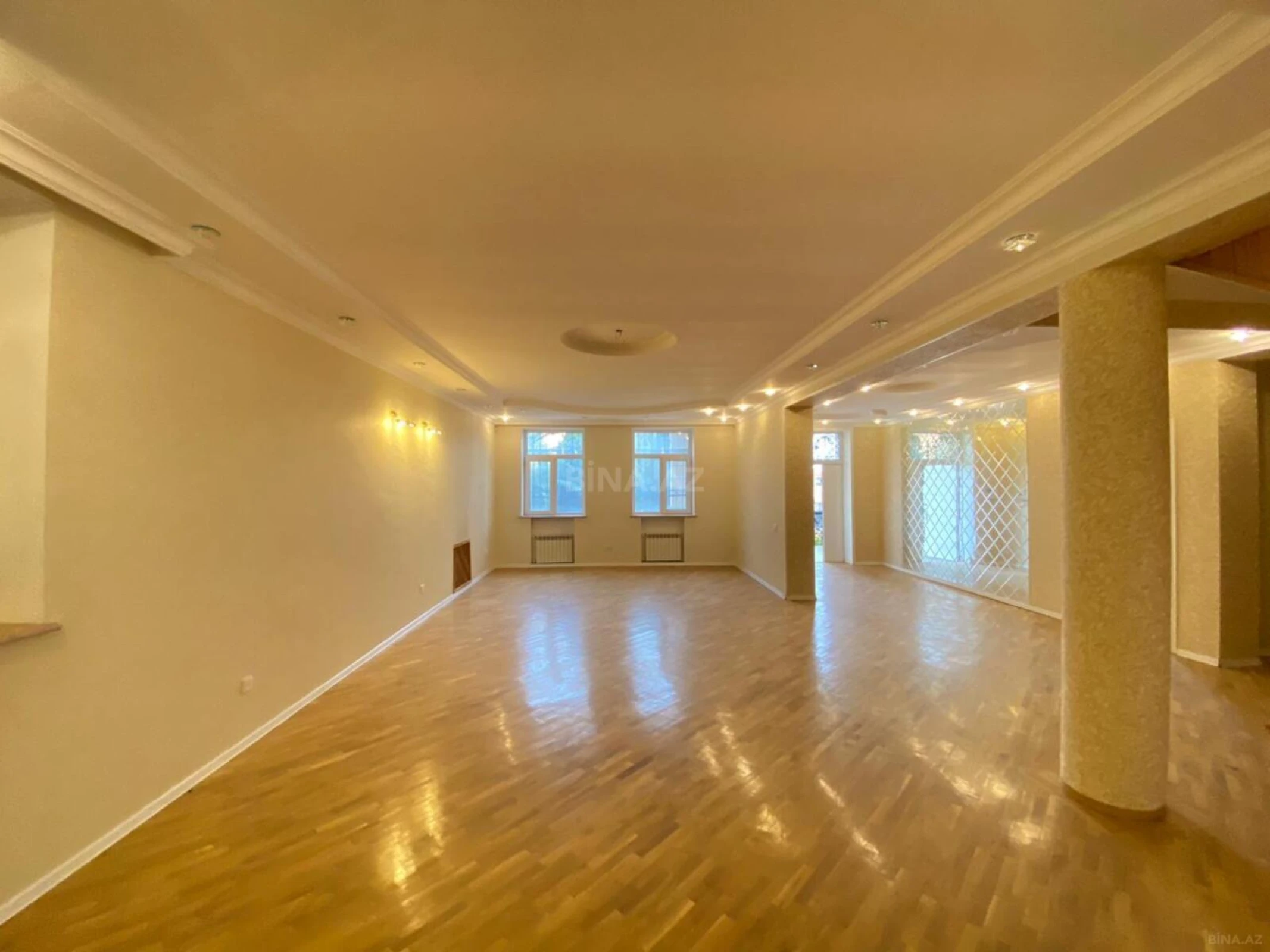 Satılır 6 otaqlı həyət evi 320 m²