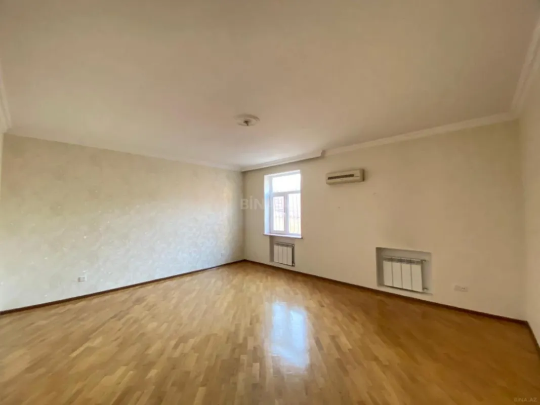 Satılır 6 otaqlı həyət evi 320 m²