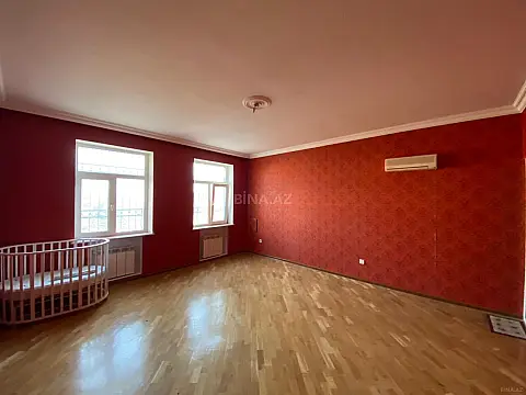 Satılır 6 otaqlı həyət evi 320 m²