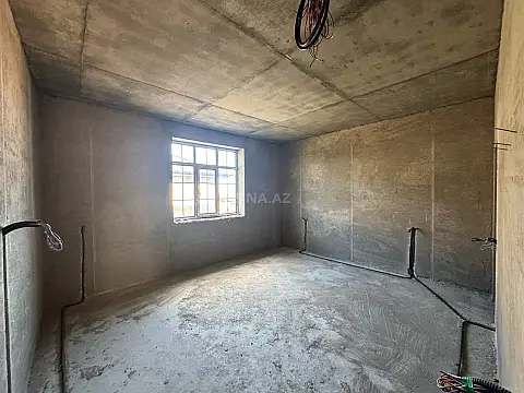 Satılır 6 otaqlı həyət evi 400 m²