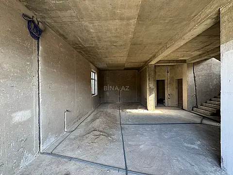Satılır 6 otaqlı həyət evi 400 m²