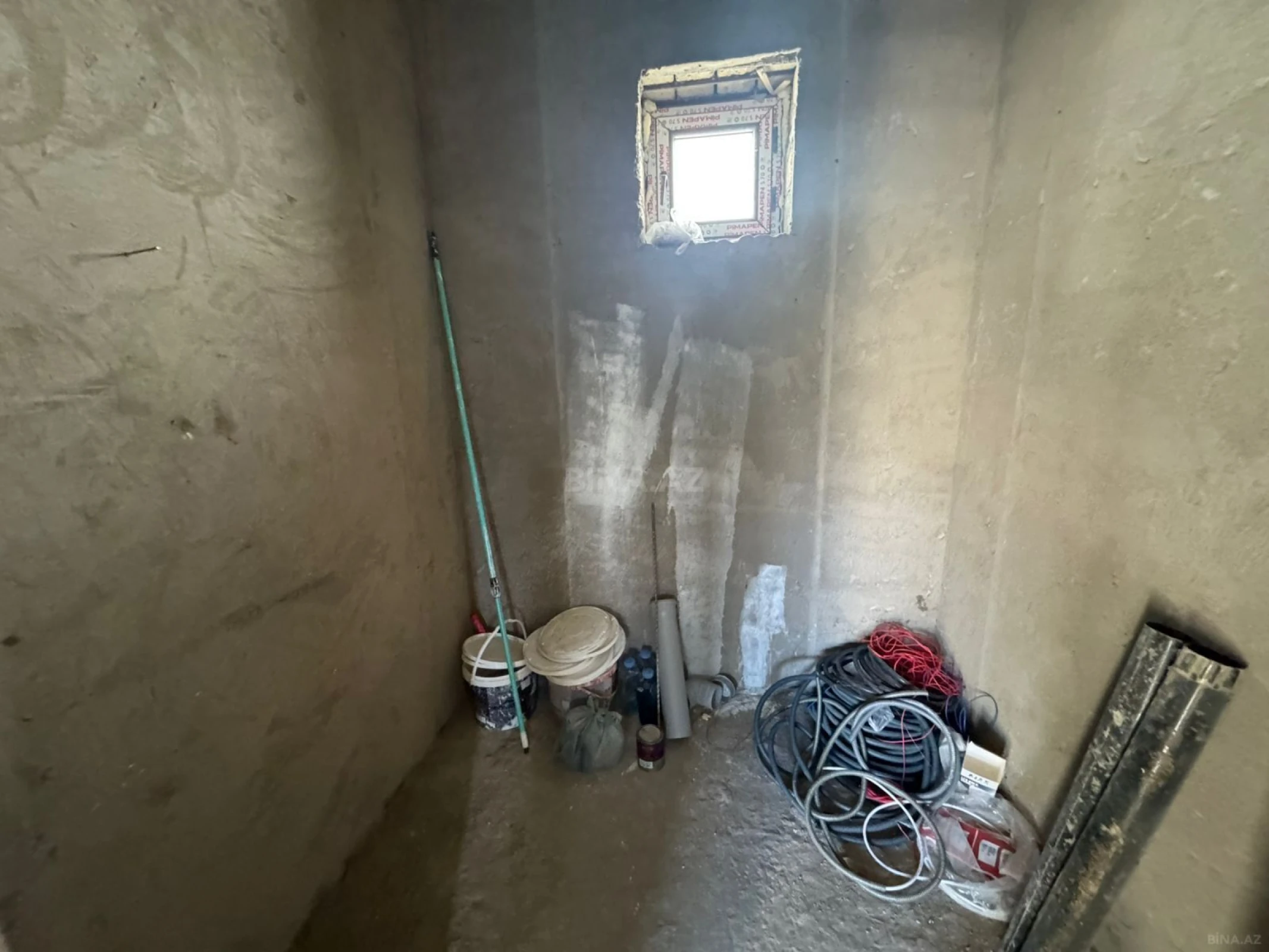 Satılır 6 otaqlı həyət evi 400 m²