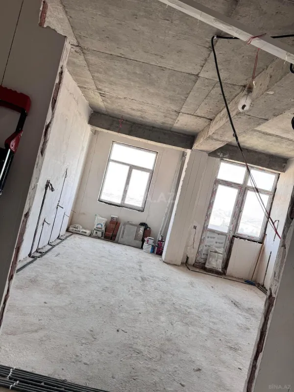 Satılır 3 otaqlı mənzil 83.1 m²