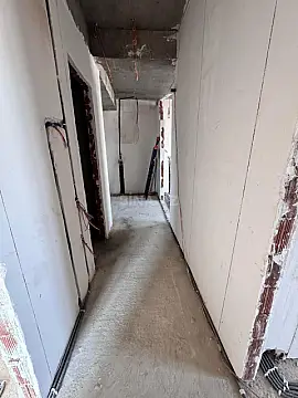 Satılır 3 otaqlı mənzil 83.1 m²