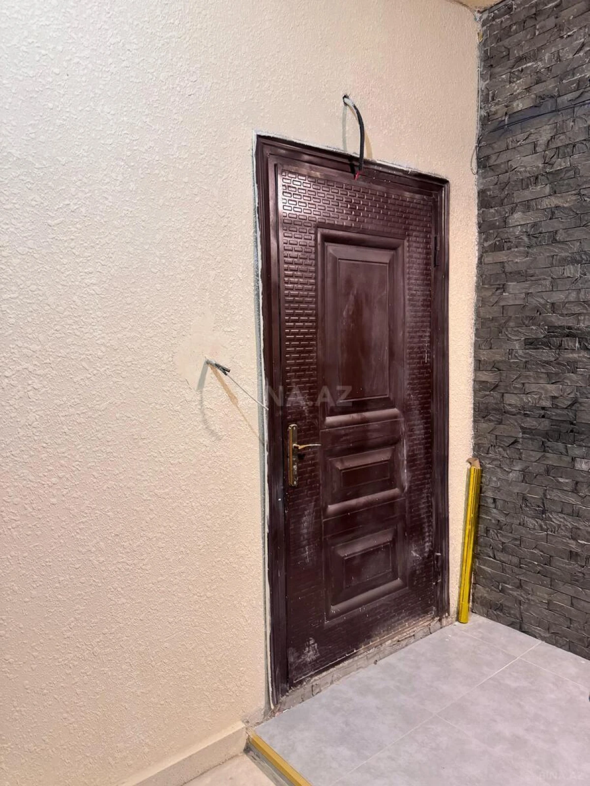 Satılır 3 otaqlı mənzil 83.1 m²