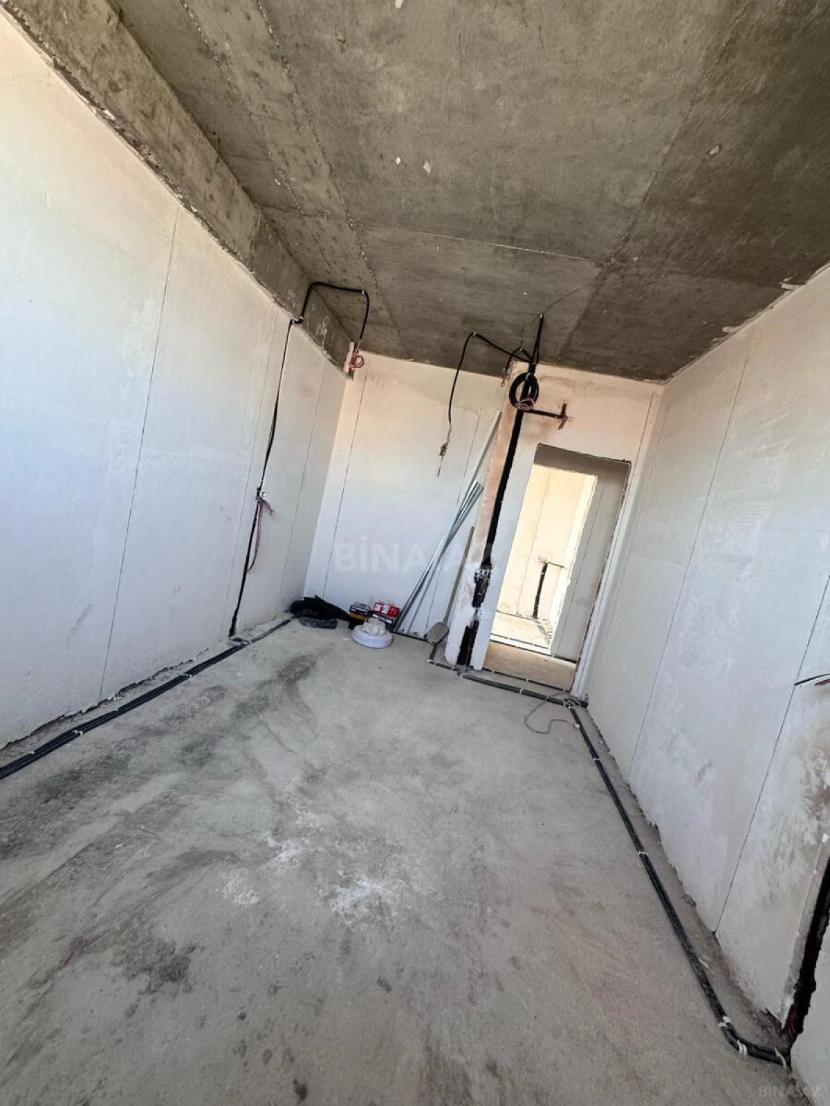 Satılır 3 otaqlı mənzil 83.1 m²