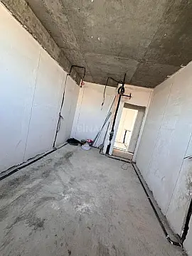 Satılır 3 otaqlı mənzil 83.1 m²