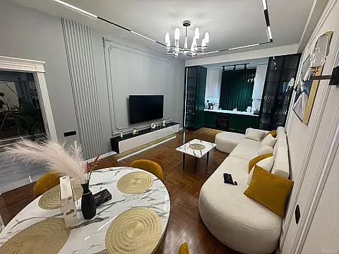 Kirayə verilir 2 otaqlı mənzil 70 m²