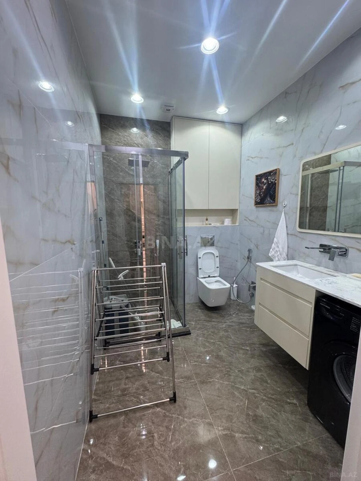 Kirayə verilir 2 otaqlı mənzil 70 m²