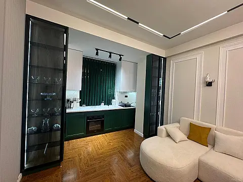 Kirayə verilir 2 otaqlı mənzil 70 m²