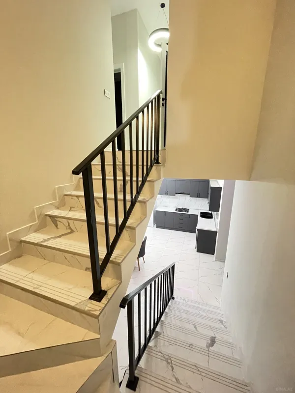 Satılır 4 otaqlı həyət evi 150 m²