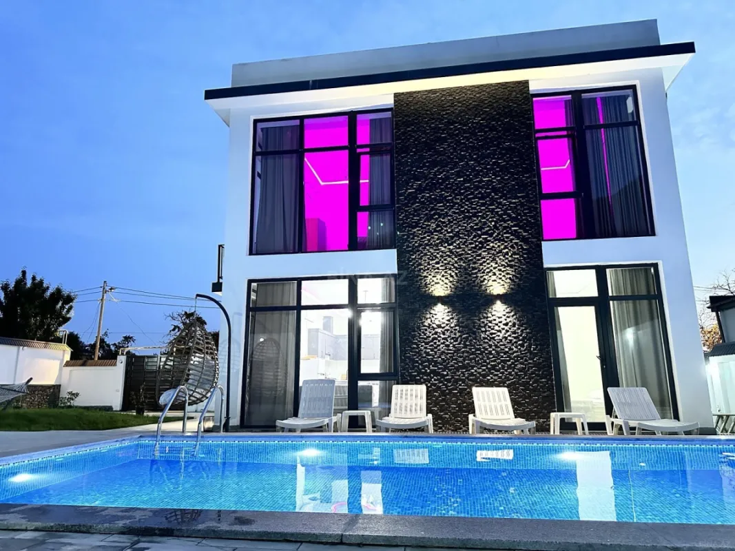 Satılır 4 otaqlı həyət evi 150 m²