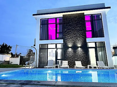 Satılır 4 otaqlı həyət evi 150 m²