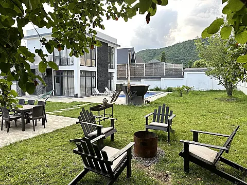 Satılır 4 otaqlı həyət evi 150 m²
