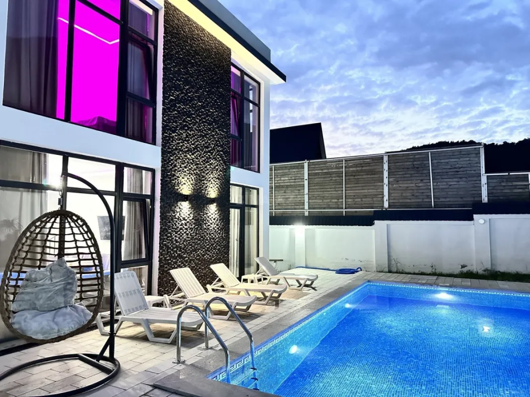 Satılır 4 otaqlı həyət evi 150 m²