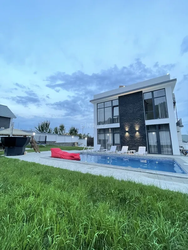 Satılır 4 otaqlı həyət evi 150 m²