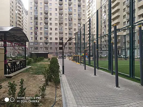 Kirayə verilir 2 otaqlı mənzil 72 m²
