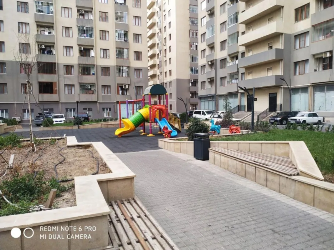 Kirayə verilir 2 otaqlı mənzil 72 m²