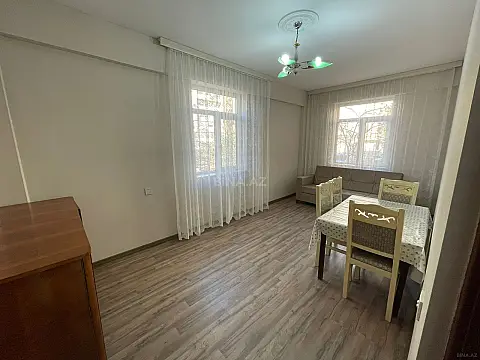 Kirayə verilir 2 otaqlı mənzil 80 m²