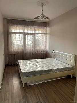 Kirayə verilir 2 otaqlı mənzil 80 m²