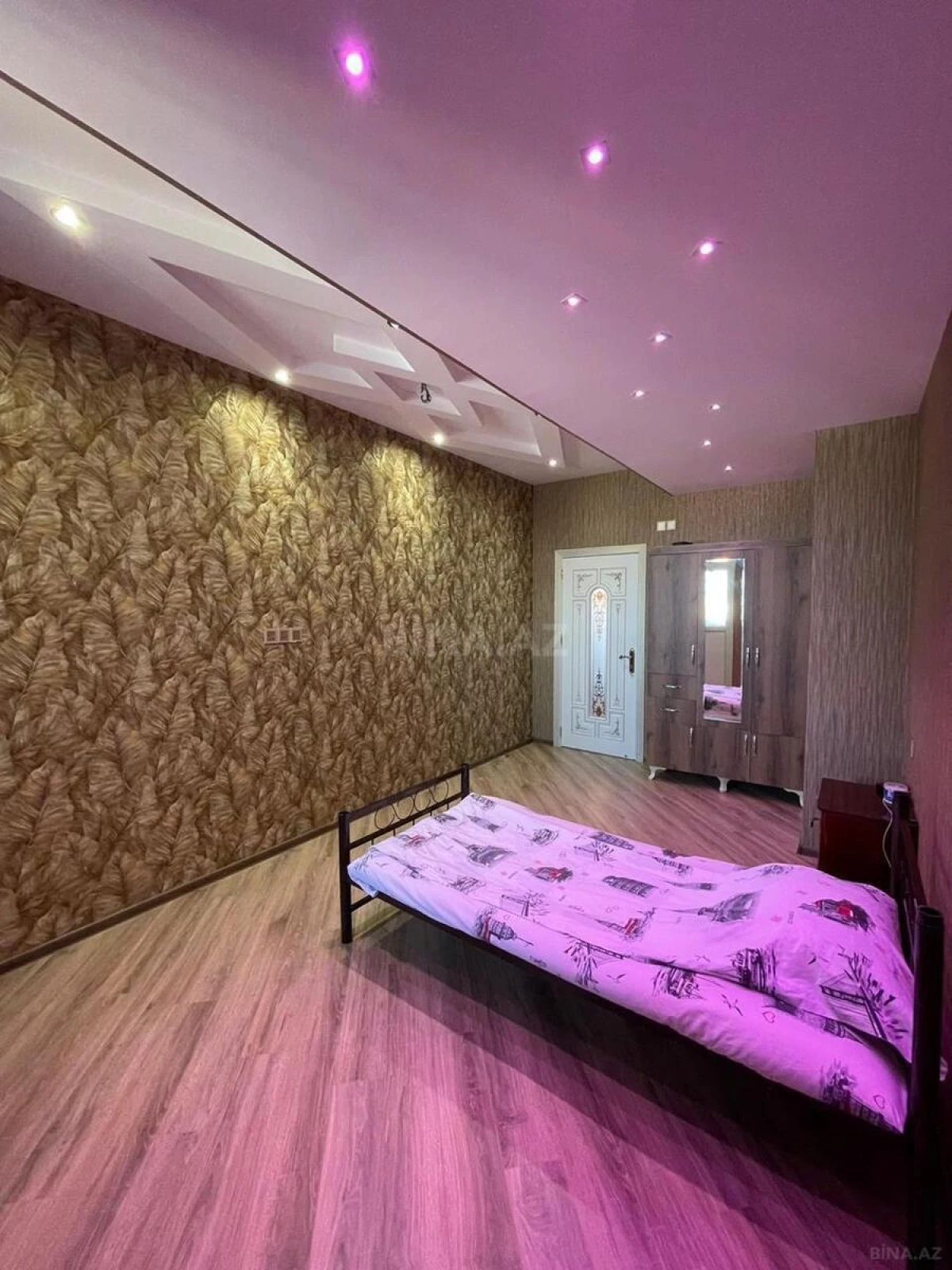 Satılır 3 otaqlı mənzil 96.4 m²