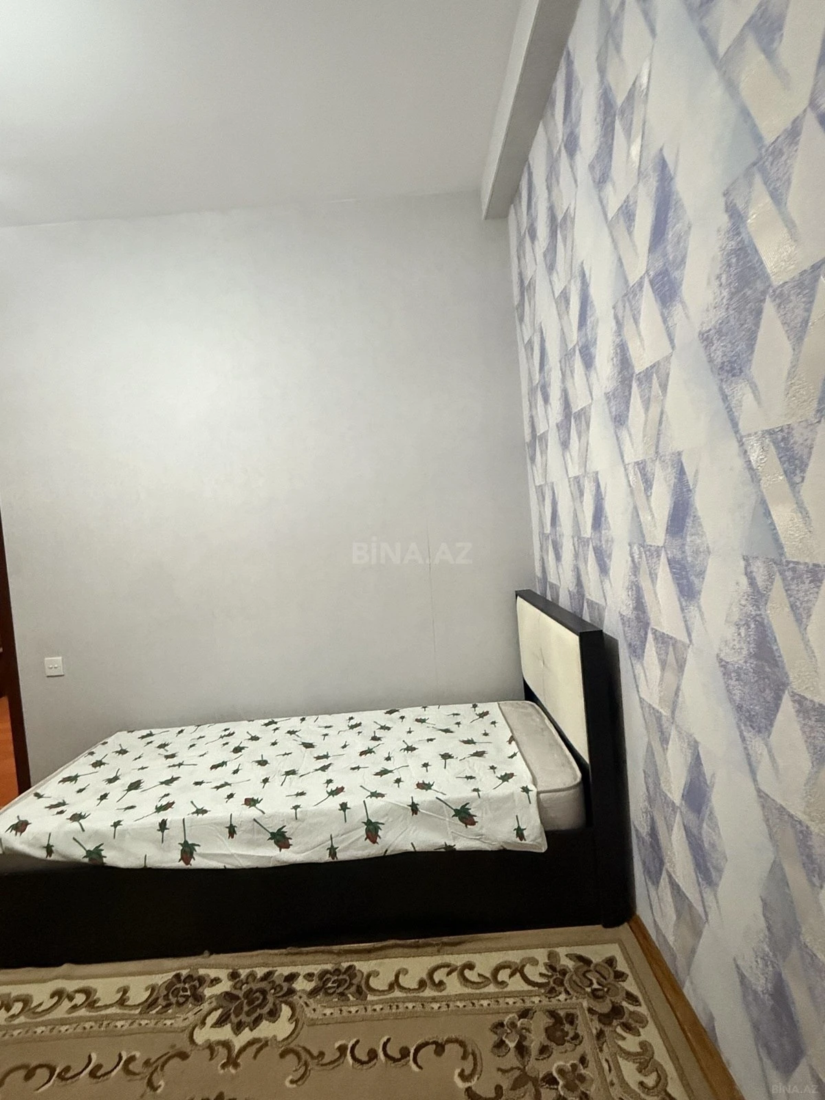 Kirayə verilir 3 otaqlı mənzil 90 m²