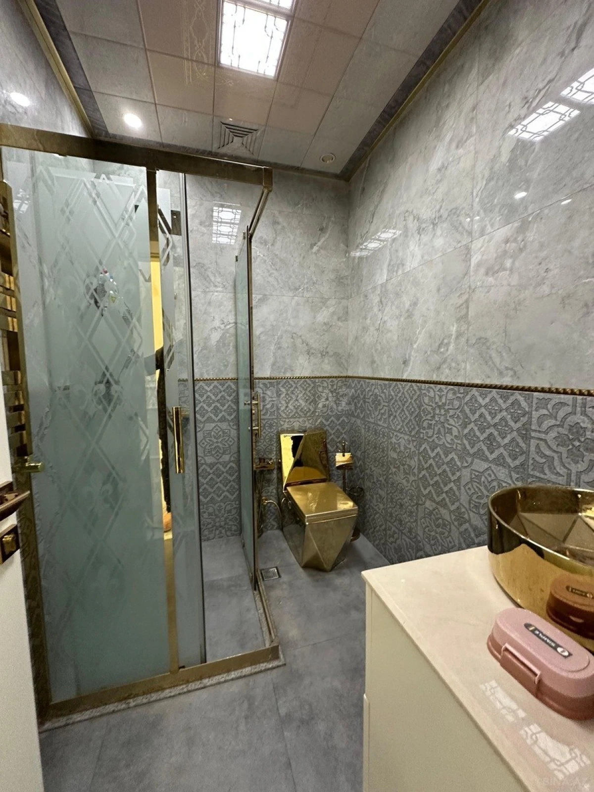 Satılır 2 otaqlı mənzil 89 m²