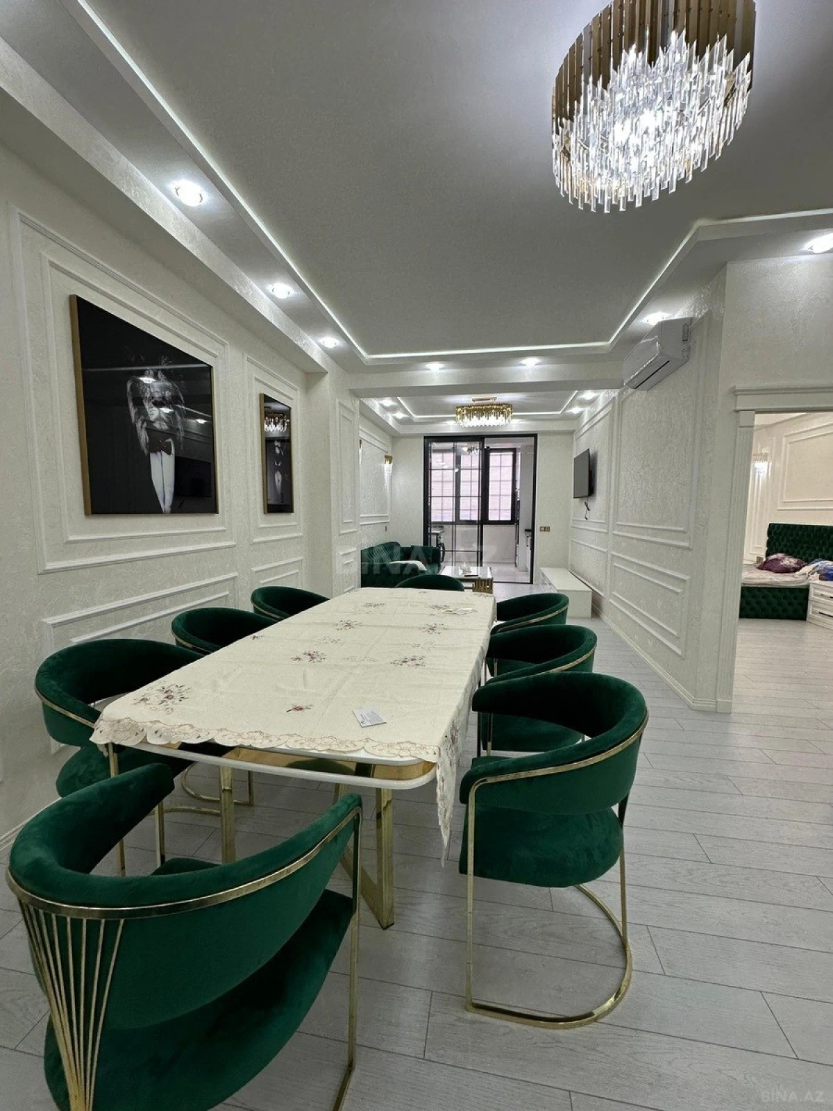 Satılır 2 otaqlı mənzil 89 m²