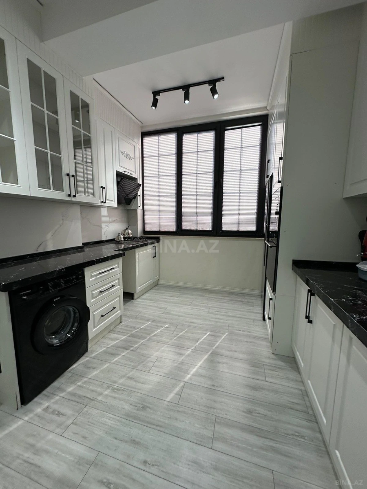 Satılır 2 otaqlı mənzil 89 m²