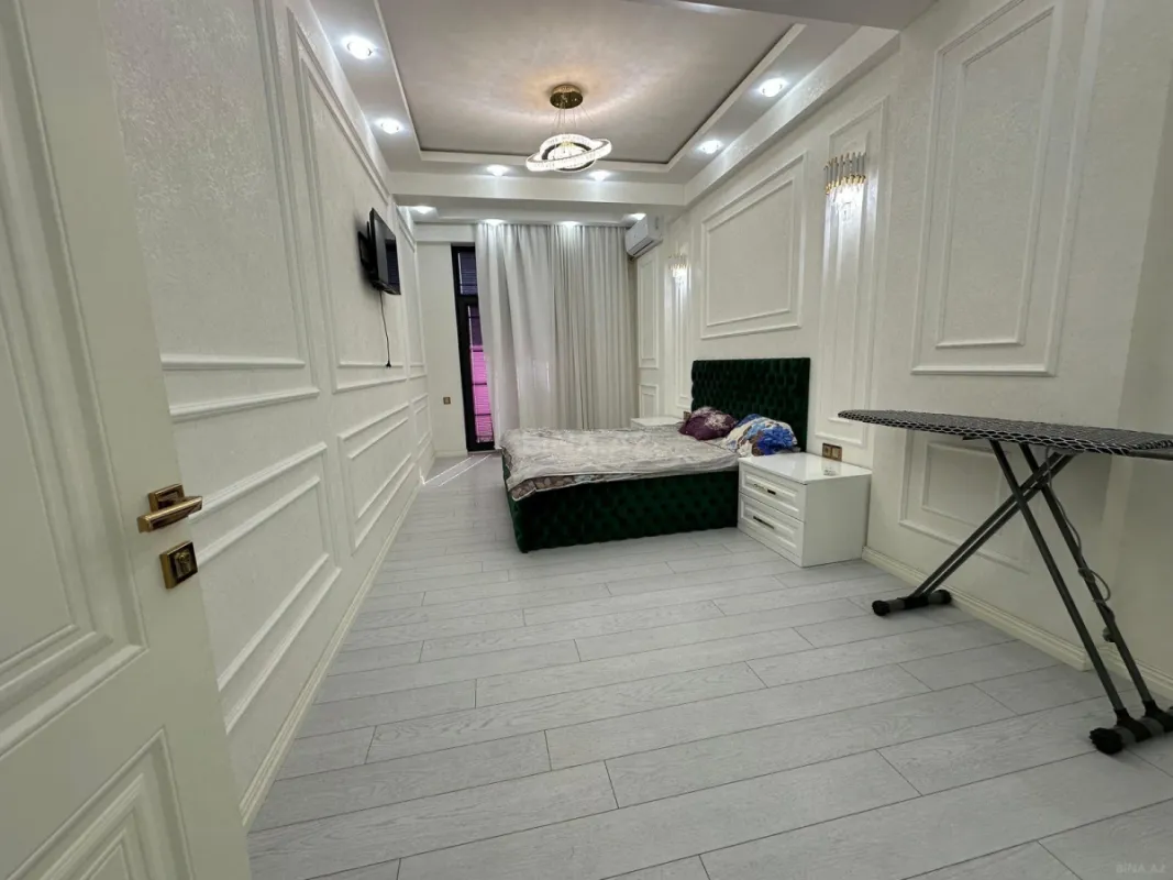 Satılır 2 otaqlı mənzil 89 m²
