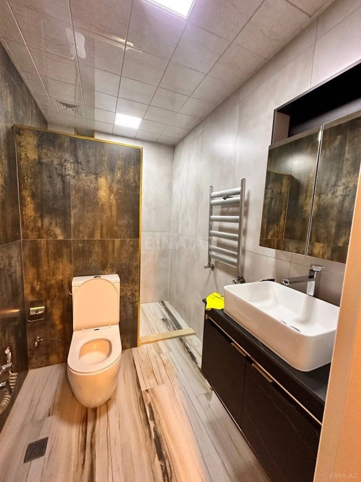 Kirayə verilir 3 otaqlı mənzil 65 m²